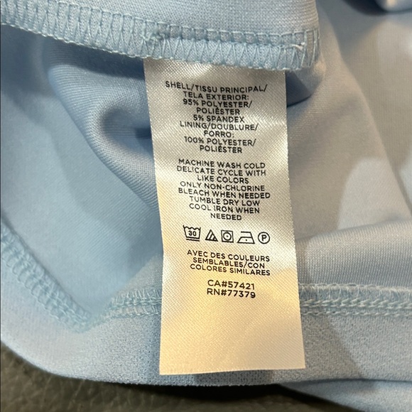 Ann Taylor Light Blue Puff Sleeve Top, size S - Picture 4 of 4